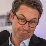 Bundesverkehrsminister Andreas Scheuer im Gespräch